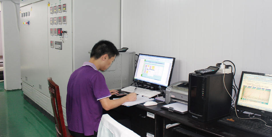  空氣能實驗運行數據監測