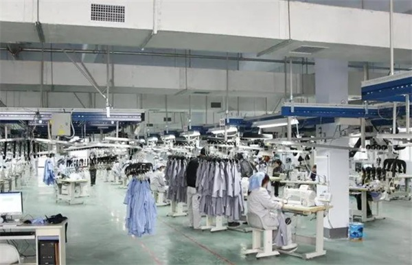 安陽(yáng)一服裝廠采用熱泵冷暖系統(tǒng)實(shí)現(xiàn)節(jié)能降耗