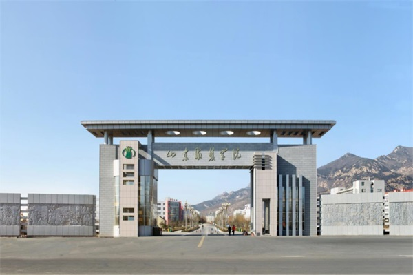 能源節(jié)約必備，空氣能熱泵熱水器助力學(xué)校洗浴突破