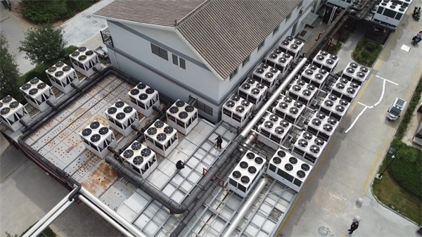 省錢度寒冬就用華天成低溫空氣能供暖機