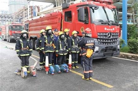 消防隊適用的大型環(huán)保節(jié)能供暖系統(tǒng)解決方案