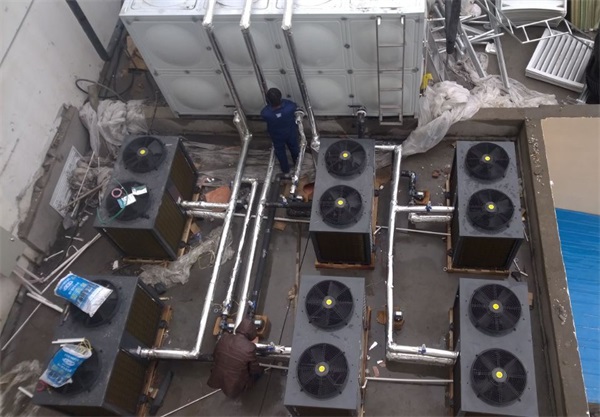 洗浴中心專用的空氣能熱泵恒溫設備