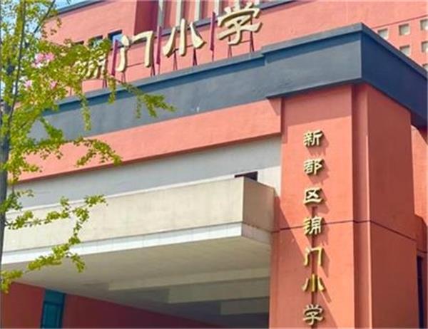 成都哪個學校空氣能熱水機品牌更好