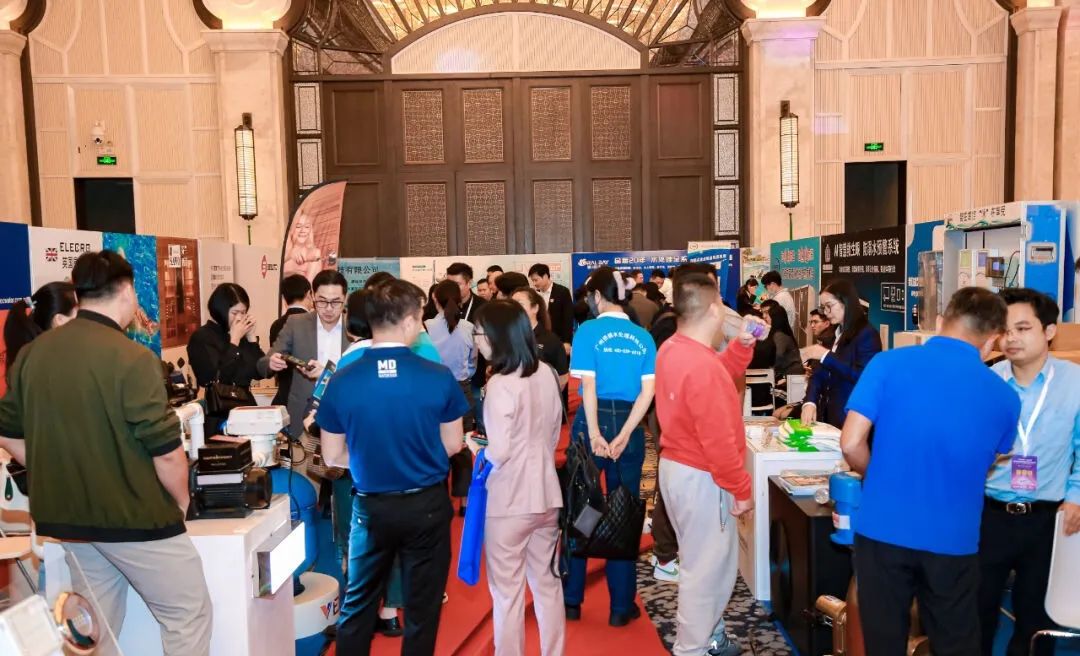 華天成實力冠名“2023第八屆中國泳池溫泉SPA行業(yè)年會”