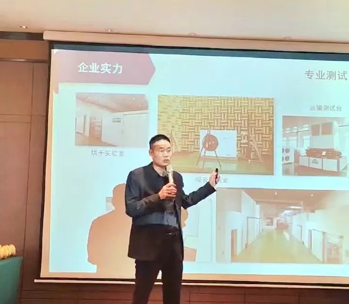 現場訂貨128臺|華天成邯鄲運營中心“天源高端地暖機”推介會火爆簽約！