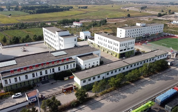 熱泵供暖設備，為學校打造舒適的學習環境