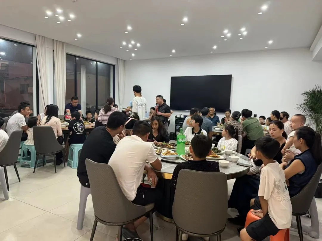 云臺之巔，品質見證|華天成河北邯鄲運營中心成功舉辦云臺山團建活動！