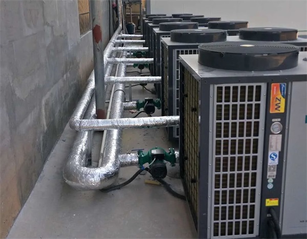 商用空氣源熱水機組：為大型場所提供高效熱水方案